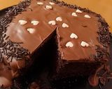 A picture of step 8 of Oreo Biscuit Cake.
