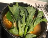 Gambar langkah 2 resipi Kimchi Ramyeon.