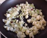 Foto del passaggio 3 della ricetta Radiatori con cavolfiore