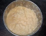 A picture of step 1 of Moong dal halwa.