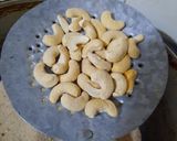 रोस्टेड ड्राई फ्रूटस (Roasted dry fruits recipe in hindi) रेसिपी चरण 3 फोटो
