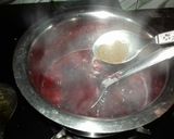 A picture of step 2 of Aloo bukhara sharbat.
