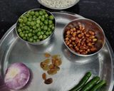 मटर मूंगफली मसाला पोहा रेसिपी चरण 1 फोटो