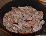 A picture of step 1 of Chicken with Peppers and Potatoes.