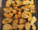 Foto del paso 2 de la receta: Pollo rural a la plancha con ajo, perejil y zumo de limón