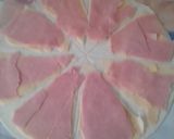Foto del paso 2 de la receta: Medialunas de jamón y queso