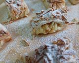 Foto del paso 15 de la receta: Caña de hojaldre rellena de manzana marinada, crema de almendras y toffee (sin gluten)