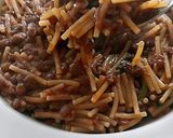 Foto del passaggio 4 della ricetta Spaghetti spezzati con lenticchie