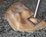 Foto del paso 14 de la receta: Raviolis caseros de pies de cerdo con gambas y bechamel de ceps