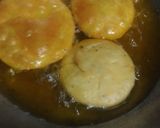 प्याज की कचोरी (kachori recipe in marathi) रेसिपी स्टेप 7 फोटो 