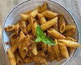 A picture of step 4 of Sundried tomato pistachio pesto penne.