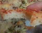 Foto langkah ke 5 dari resep Broccoli Sourdough Pizza.