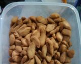 Foto langkah ke 5 dari resep Kue biji ketapang renyah.