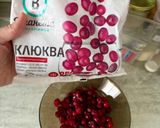 Фото кроку 1 до Медовик с клюквой.