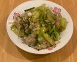 รูปขั้นตอนการทำที่ 5 ของ ผัดพริกหยวกใส่หมู