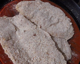Foto del paso 3 de la receta: Milanesa napolitana con fritas