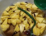 Foto langkah ke 5 dari resep Manisan Nanas Cengkeh.