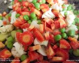 A picture of step 2 of Vegetable poha.