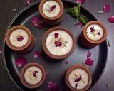 A picture of step 4 of Gulkand Lassi.