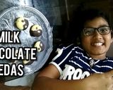 A picture of step 8 of Milk and Chocolate Peda.