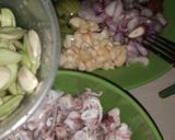 Foto langkah ke 1 dari resep Cumi asin basah cabe ijo.