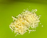 A picture of step 2 of Salad Egg Roll.