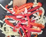 Une image de l'étape 1 de Nouilles sautés aux crevettes.