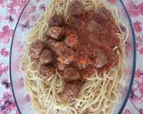 Foto del paso 3 de la receta: Salsa bolitas de carne, avena y maicena