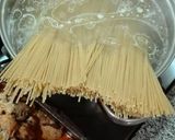 Foto del paso 5 de la receta: Fideos en salsa de pollo y champiñón