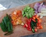 Foto langkah ke 1 dari resep Telur dadar Saus pete.