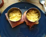 Une image de l'étape 3 de Toast oeufs brouillés.