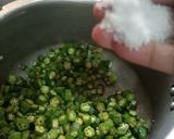 A picture of step 2 of Dahi wali bhindi.
