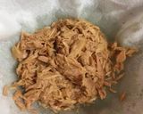 A picture of step 1 of Thai Tuna and Red Curry Fry.