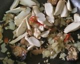 青醬雙菇義大利麵的食譜步驟2照片