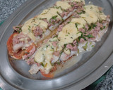 Foto del paso 4 de la receta: Merluza al atún y queso azul, sobre base de tomates al tomillo