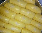 Foto langkah ke 5 dari resep Roti Keset Isi Susu Manis.