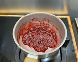 Foto langkah ke 3 dari resep Roasted Milk Tea Strawberry.
