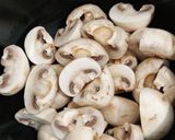 A picture of step 3 of Stir fry triple mushrooms.