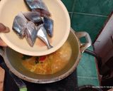 Foto langkah ke 3 dari resep Ikan Kuah Kuning.