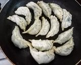 A picture of step 6 of Pot Stickers.
