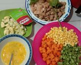 Foto langkah ke 1 dari resep Sup ayam jagung.