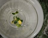 A picture of step 3 of Rose mojito.