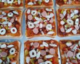 Foto langkah ke 4 dari resep Roti Pizza Seafood.