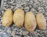 Foto del paso 1 de la receta: Pop a la plancha amb parmentier de patata i quatre formatges