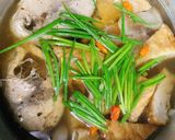Hình bước làm 2 của món Bún Chả Cá Nấu Mẵn