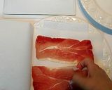 Foto del paso 4 de la receta: Ajoblanco de melón con ensalada de germinados y brocheta de melón con jamón