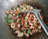 Foto langkah ke 5 dari resep Cumi Asin Cabe Ijo.