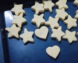 Foto langkah ke 3 dari resep Kue kering (1 adonan untuk bermacam² bentuk).