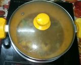 A picture of step 3 of Kosha Rahu Fish Curry.