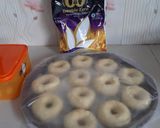 Foto langkah ke 5 dari resep Donat Tanpa Kentang Anti Gagal dan Empuk.